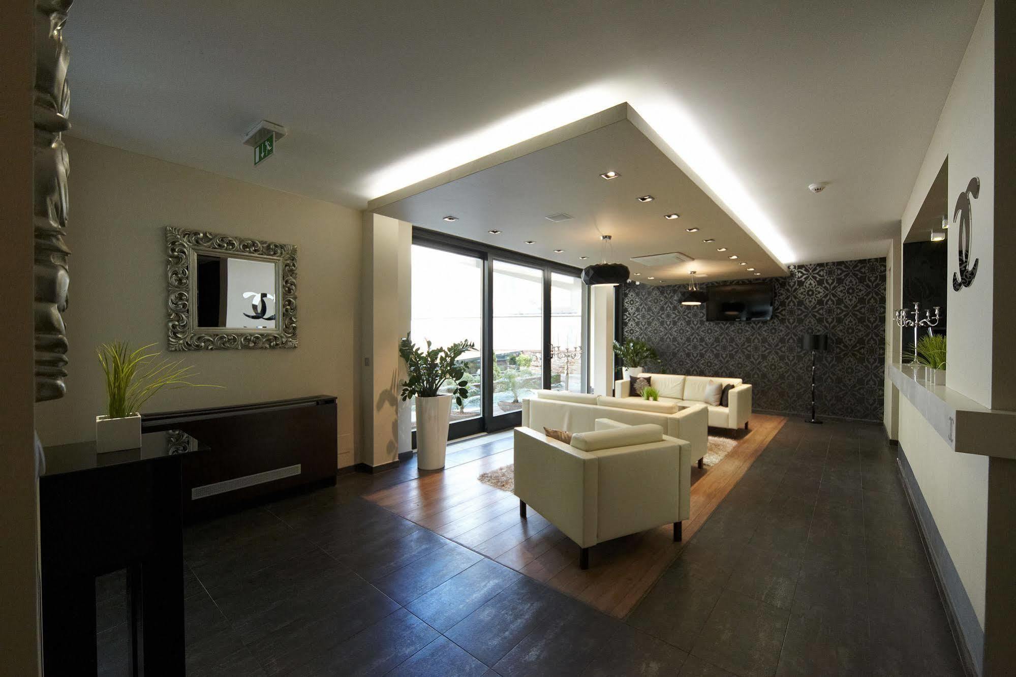 Boutique Hotel Chrysso Кошице Экстерьер фото