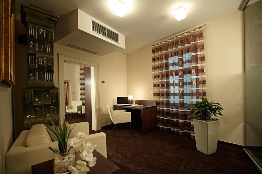 Boutique Hotel Chrysso Кошице Экстерьер фото